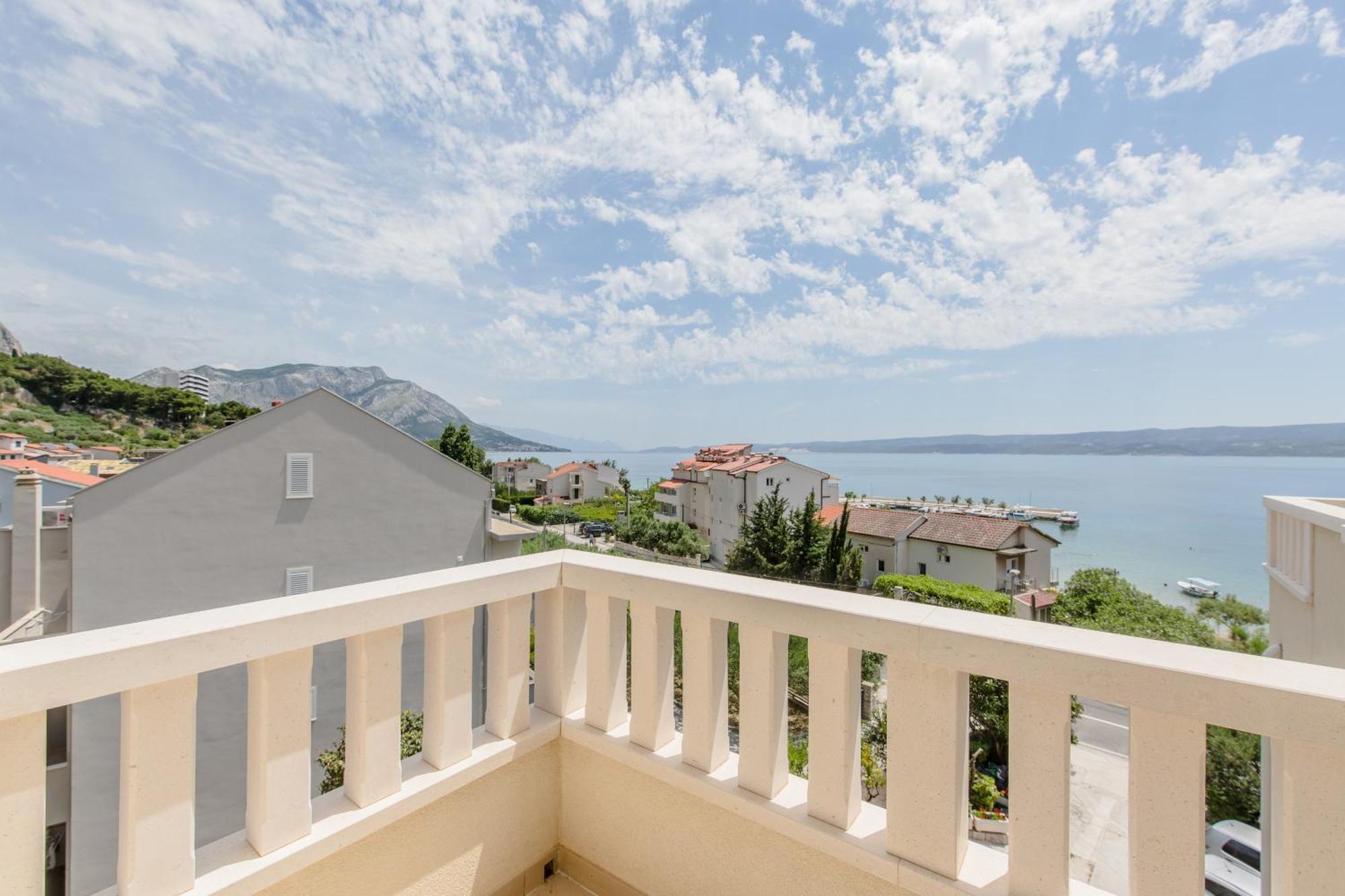 Apartments Kadenca Omiš Quarto foto